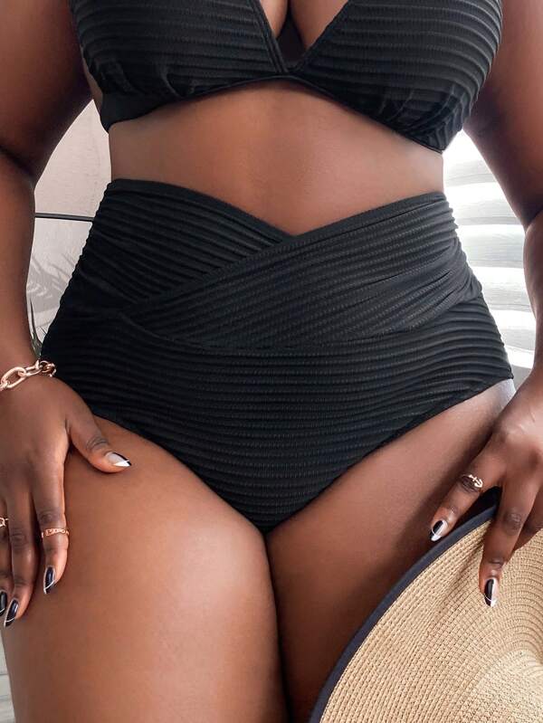 SHEIN CURVE+ Summer Beach Plus Solid Wrap Cross Waist Bikini Bottom