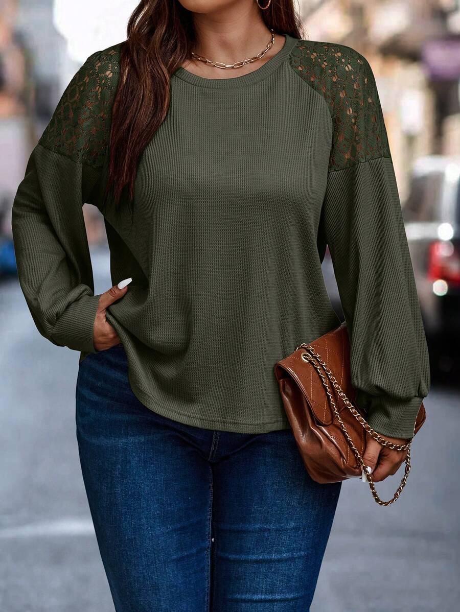 Calvaya 大碼蕾絲拼接插肩袖T恤 - 軍綠色 - 查看 1