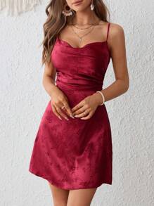 SHEIN VCAY 提花垂領緞面吊帶洋裝 - 紅色 - 查看 5