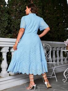 Simplee Đầm Plus Size Viên lá sen Dây kéo Tương phản ren Sò điệp Tranh thêu màu trơn Thanh lịch - Màu xanh nhạt - Xem 2