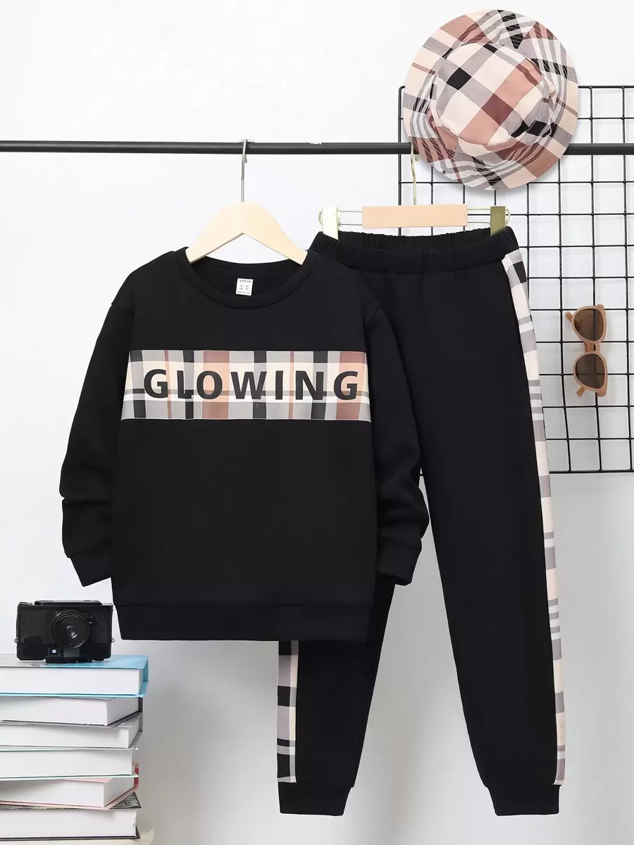 SHEIN Cậu bé Tween Đồ họa Chữ cái Áo chui đầu & Tương phản Đường may bên Quần thể thao - màu đen - Xem 1