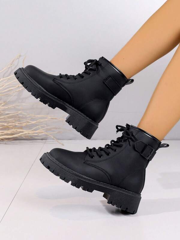 Fashionable Motorcycle Boots For Women, New Autumn And Winter Thick-soled Retro British Style Short Boots With Straps
