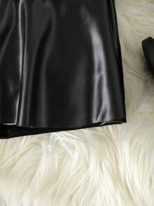 SHEIN 女小童泡泡袖PU皮革夾克和百褶半身裙 - 黑色 - 查看 4