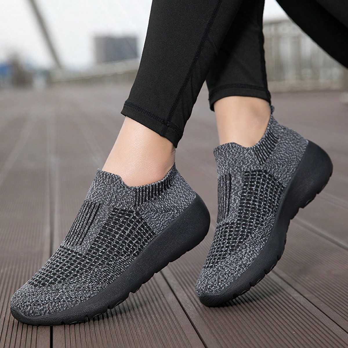 Nuevos tenis de calcetín para mujer de otoño, zapatos de malla suaves y cómodos, transpirables para caminar, zapatillas deportivas para mujer