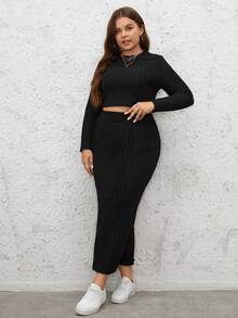 SHEIN Essnce Plus Solid Crop Tee & Pencil Skirt - Black - View 3