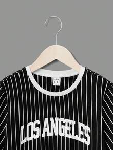 SHEIN Cậu bé Tween Đồ họa sọc & chữ Áo thun - màu đen - Xem 3