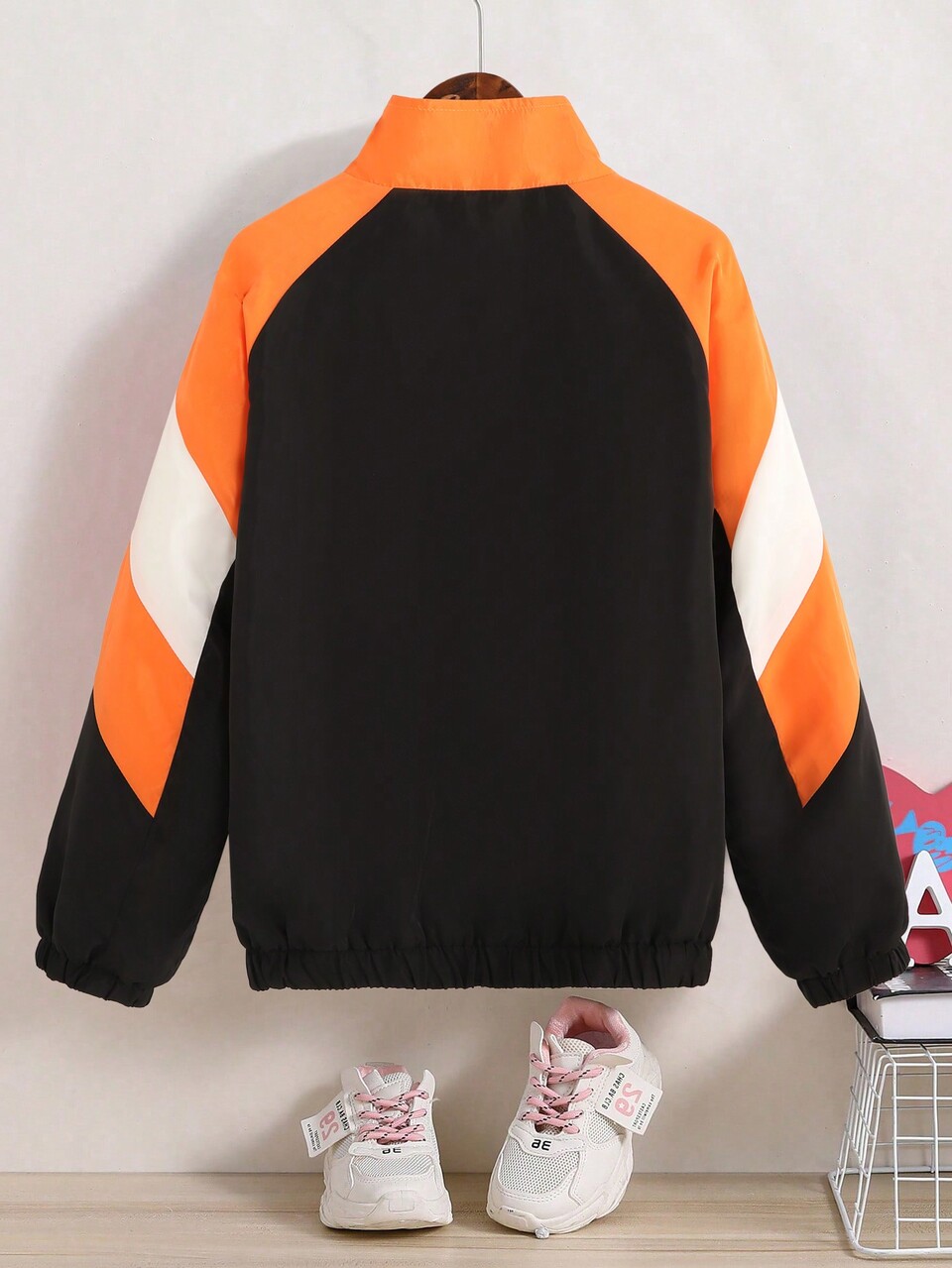 Tween Girl Letter Patched Detail Colorblock Raglan Sleeve Jacket, Fleece-Lined, Keep Warm