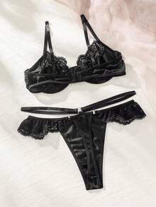 SHEIN Contrast Lace Underwire Lingerie Set - Black - View 2