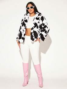 SHEIN SXY Abrigo Con Hombros Caídos Y Estampado De Vaca Con Pelo - Blanco y Negro - Ver 3