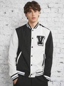 Manfinity VCAY Áo khoác Varsity kẻ sọc vá chữ rộng rãi cho nam màu sắc rực rỡ - Đen và trắng - Xem 4