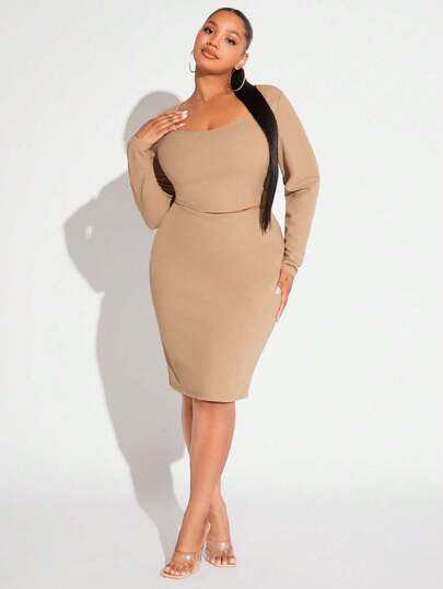 SHEIN SXY Talla grande Camiseta crop de cuello cuadrado & Falda de lápiz