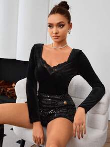 SHEIN Privé 撞色蕾絲雞心領T恤 - 黑色 - 查看 4