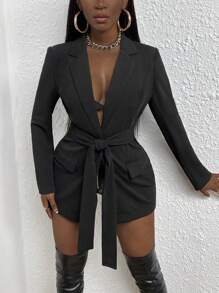 VaVaBold 西裝領翻蓋細節腰帶西裝外套