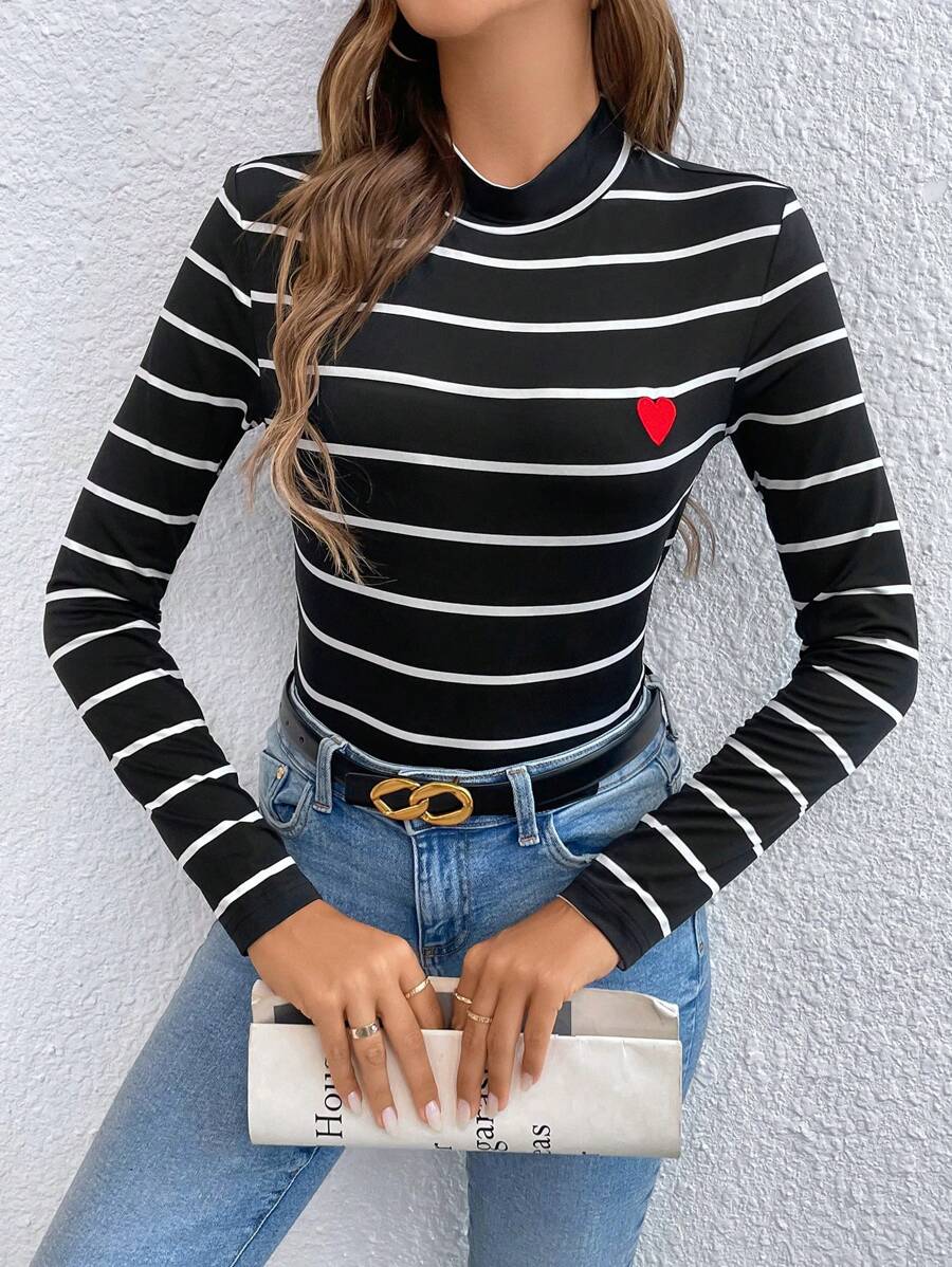 SHEIN Frenchy In sọc Tu bổ trái tim Cổ giả Áo thun - Đen và trắng - Xem 1