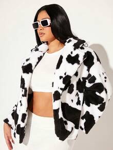 SHEIN SXY Abrigo Con Hombros Caídos Y Estampado De Vaca Con Pelo - Blanco y Negro - Ver 4