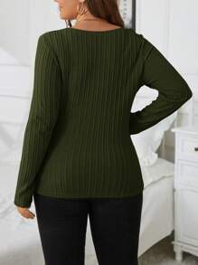 SHEIN Essnce 大碼T恤 - 軍綠色 - 查看 2