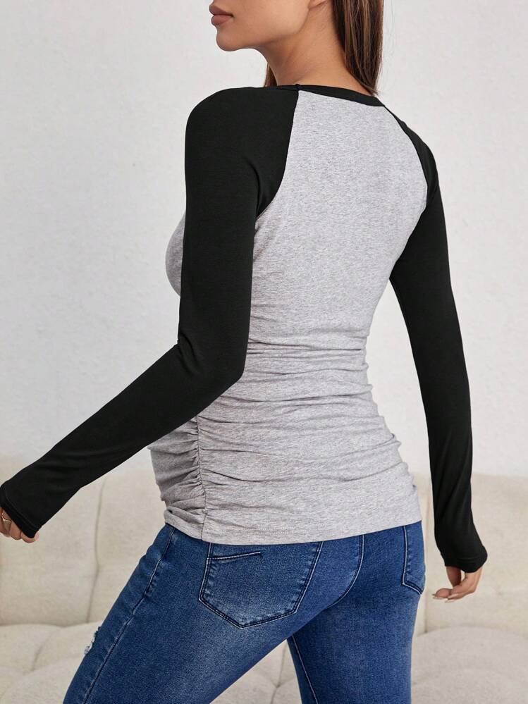 SHEIN 孕婦雙色插肩袖側收褶T恤 - 黑色 - 查看 2