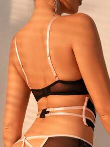 SHEIN Floral Lace Underwire Garter Lingerie Set - Black - View 3