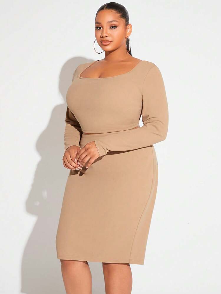 Plus Square Neck Crop Tee & Pencil Skirt