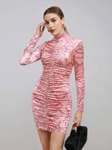 BizChic Floral Print Ruched Front Ruched Bodycon Dress - Pink - View 1