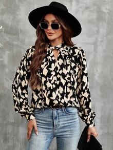 SHEIN Frenchy 滿版印花鎖眼領襯衫 - 黑色 - 查看 6