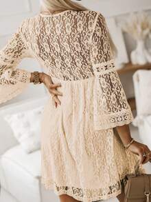 水溶蕾絲拼接荷葉袖洋裝 - 杏色 - 查看 2