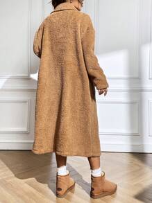 SHEIN EZwear Áo khoác Teddy cổ trễ vai ve lật, Áo khoác nữ mùa đông giản dị cài hai nút, Áo khoác nữ trơn trễ vai ve lật túi rộng rãi màu lạc đà, Ấm áp mùa đông/ Thời trang mùa đông - Lạc đà - Xem 2