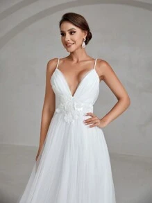 Floral Appliques Mesh Overlay Cami Wedding Dress - White - View 3