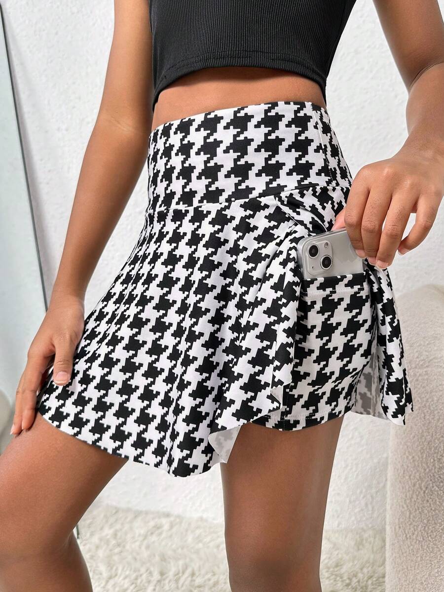 Tween Girl Sportswear Athletic Skort With Black & White Gingham 2 in 1 Design, Random Print For Tennis & Golf - Black and White - View 1