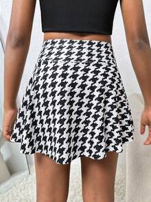 Tween Girl Sportswear Athletic Skort With Black & White Gingham 2 in 1 Design, Random Print For Tennis & Golf - Black and White - View 2
