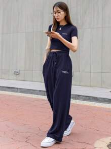 DAZY 女士字母印花圆领短袖T恤和裤子两件套，商务休闲风秋冬家居服套装 - 藏蓝色 - 查看 4