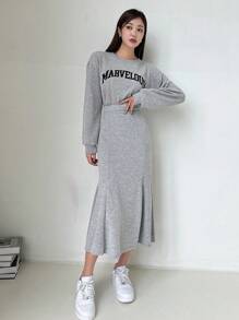 DAZY Thêu Mẫu chữ Thả vai Áo nỉ & Tách Váy nàng tiên cá - Xám - Xem 5