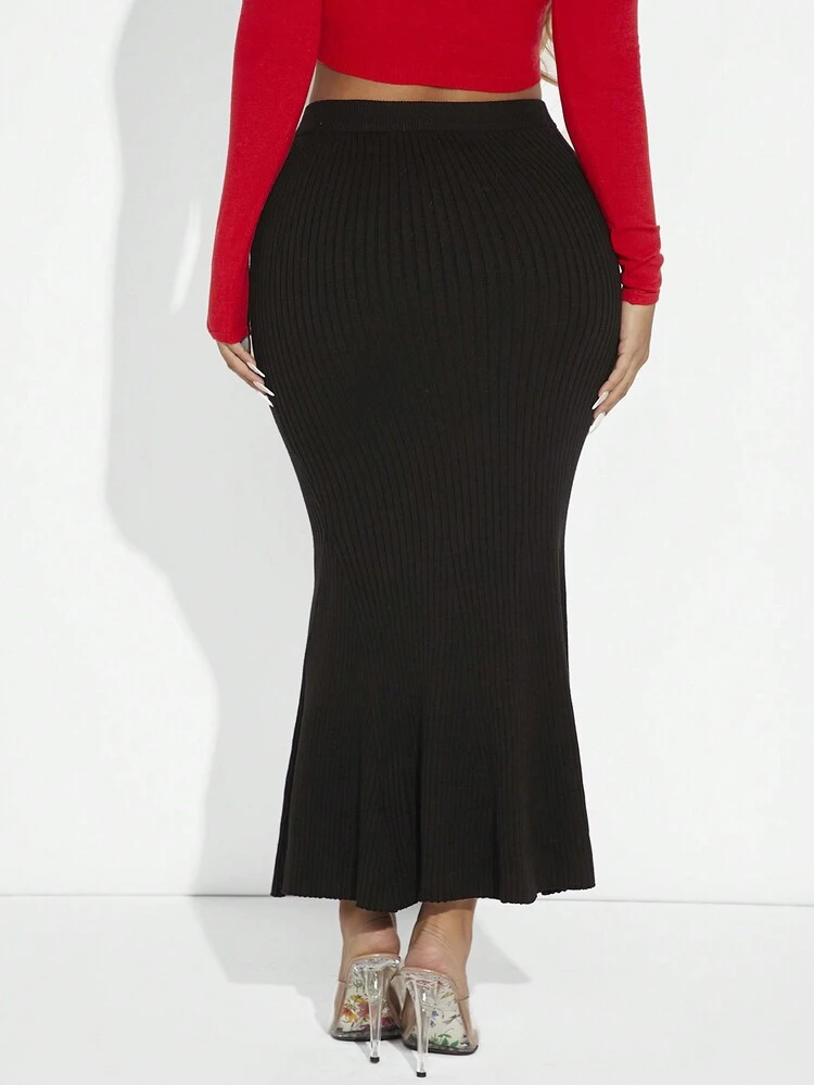 Solid Mermaid Hem Knit Skirt