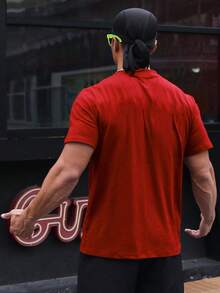 Manfinity Sport Corelite 男士標語圖形運動T恤，紅色運動背心上衣 - 紅色 - 查看 2