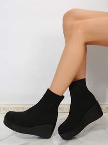 Women's Knit Platform Wedge Heel Boots For Fashionable Casual Autumn And Winter Wear - Black - View 3