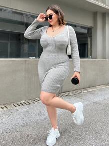 SHEIN Essnce Plus Sweetheart Neck Bodycon Sweater Dress