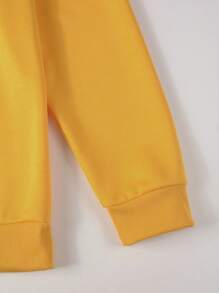 Manfinity Homme Men Letter Graphic Drop Shoulder Sweatshirt - Yellow - View 3