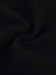 Manfinity Hypemode 寬鬆版男士熊和字母拼接彩塊條邊暖裡線運動棒球外套,不含t-shirt - 黑與白 - 查看 3