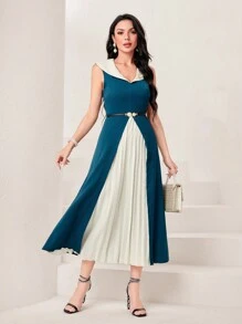 Modelyn Two Tone Pleated Hem Wrap Dress Without Belt - Green - View 3