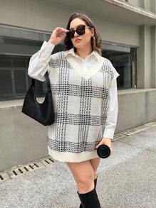 SHEIN Essnce Plus Plaid Pattern Sweater Vest Without Blouse In Fall/Winter - Black and White - View 3