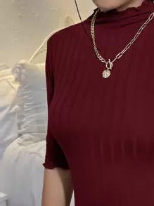 SHEIN Essnce T-Shirt mit Stehkragen, Wellensaum, Rippenstrick