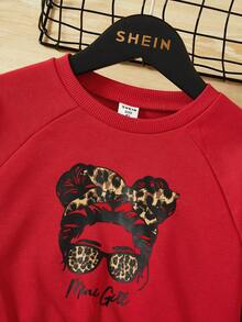 SHEIN Tween女孩休閒肖像印花运动衫和破洞長褲套裝 - 紅色 - 查看 5