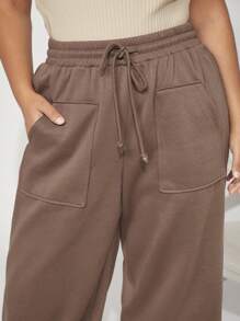 SHEIN BASICS Plus Cozy Fleece Drawstring Waist Pocket Patched Sweatpants