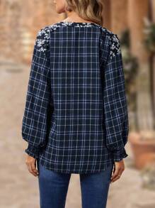 EMERY ROSE Plaid Print Notched Neckline Lantern Sleeve Blouse - Navy Blue - View 2