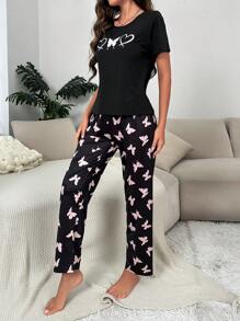 Conjunto de pijama con estampado de corazón y mariposa