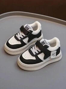 儿童黑色运动鞋，畅销男孩和女孩