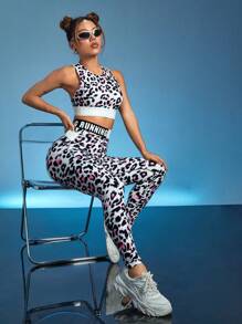 Easithlete 豹紋印花拼接字母織帶運動套裝 - 粉色 - 查看 6