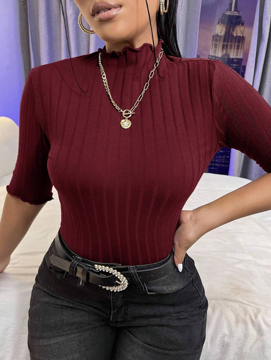 SHEIN Essnce T-Shirt mit Stehkragen, Wellensaum, Rippenstrick