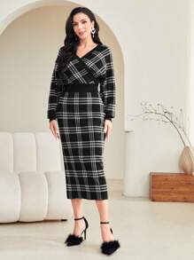 Seusyu Plaid Pattern Surplice Neck Sweater Dress - Black and White - View 3