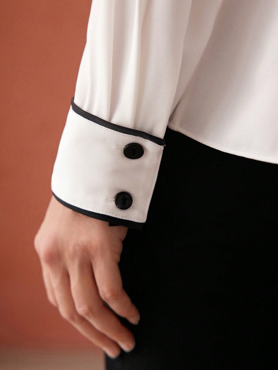 MOTF CONTRAST BINDING SHIRT